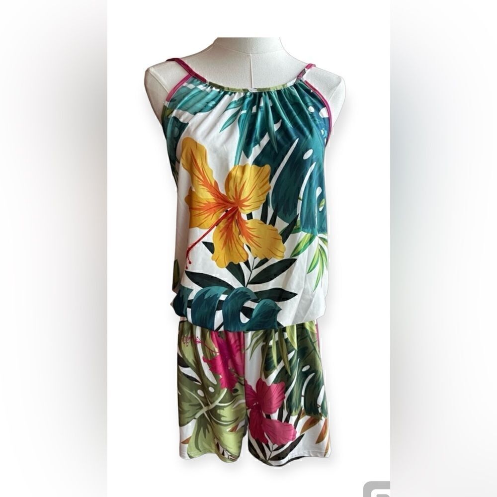 NWT Lilly by Firmiana Size L Tropical Hawaiian Beach Vacation Shorts Jumpsuit